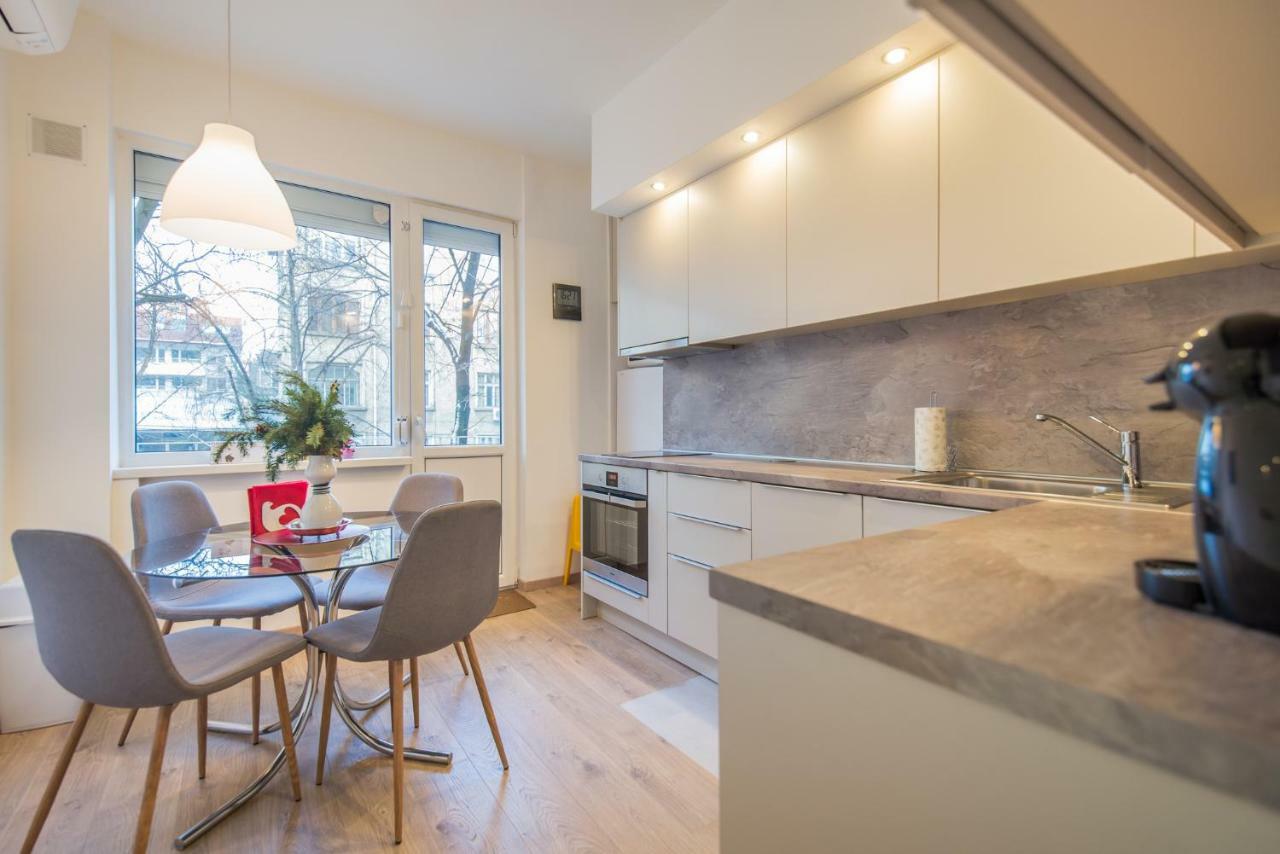 Chic And Spacious Apartment In Central Sofia - Patriarh Evtimiy By Flat Mаnager ภายนอก รูปภาพ